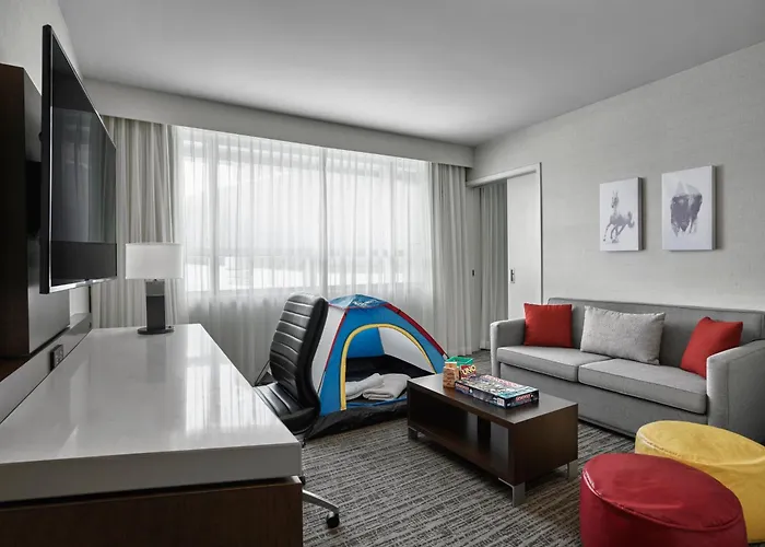 Calgary Airport Marriott In-Terminal Hotel