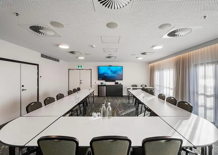 Quest Port Adelaide Aparthotel