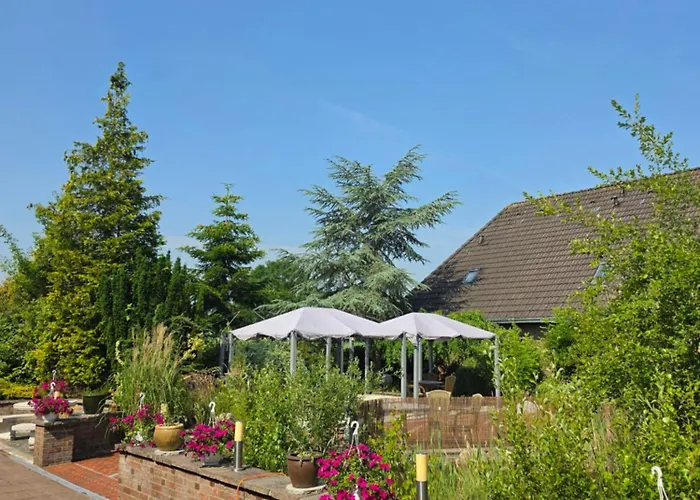 Hotels in Sande