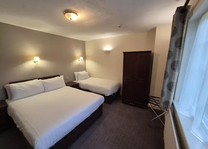 Shepperton Hotels