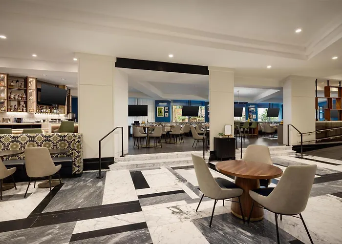 Hilton Boston Back Bay Hotel