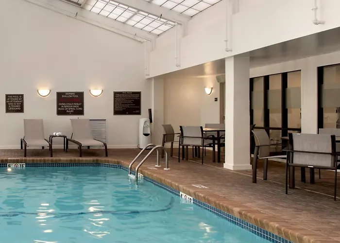 Hampton Inn Boston Logan Airport
