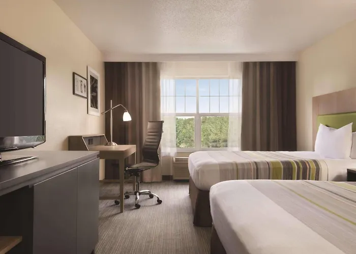 Cottage Grove Hotels