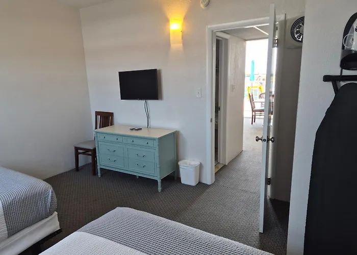 Aquarius Oceanfront Inn Wildwood