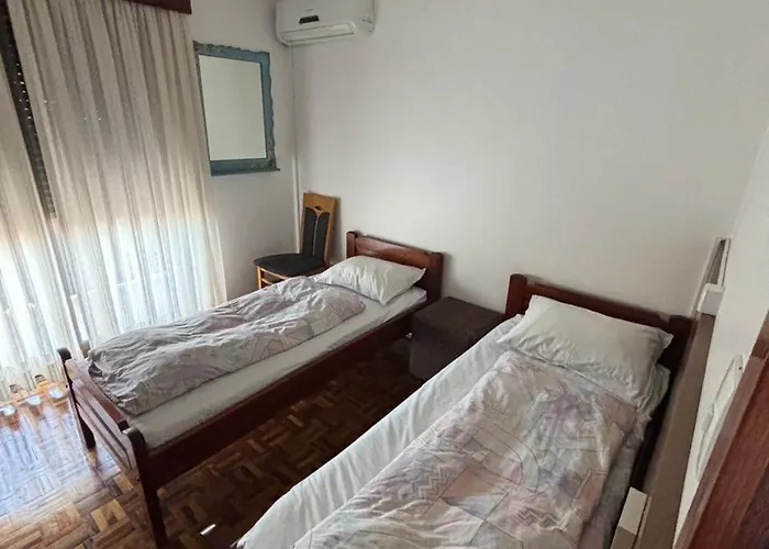 Hospedaria Gãstehaus Enzian