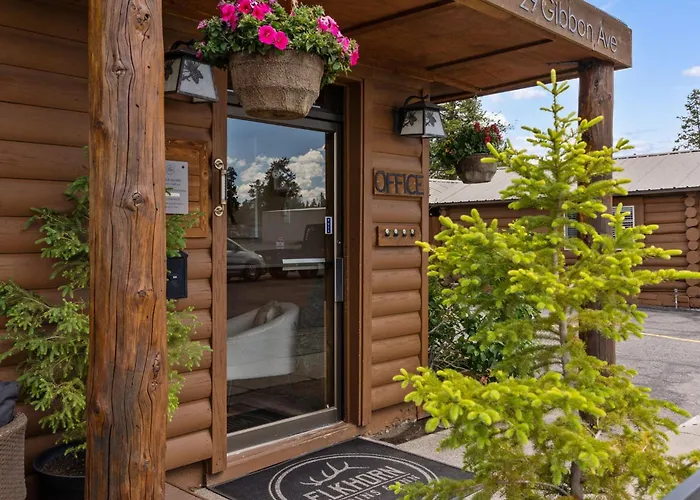 Elkhorn Cabins And Inn West Yellowstone