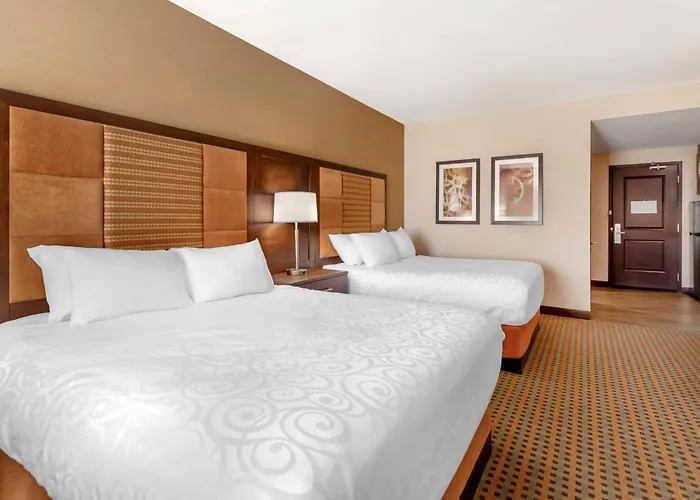 Best Western Plus Hinton Inn & Suites