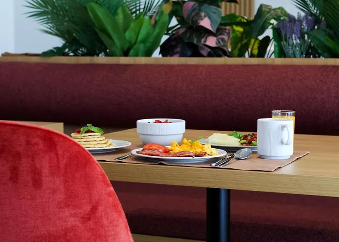 Oporto Airport & Business Hotel