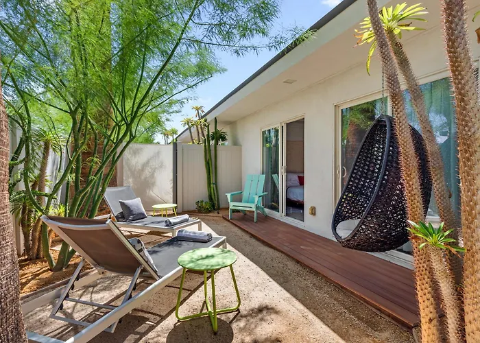 The Weekend Palm Springs