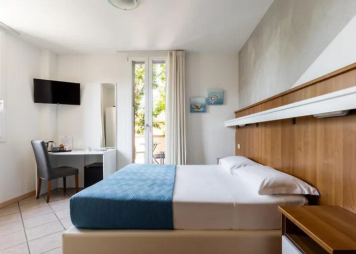 Hotel Emi