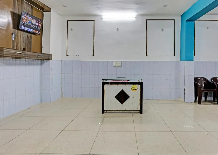 Hotel O New Paradise Guest House