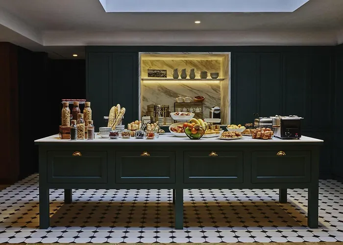 Mercure Versailles Chateau