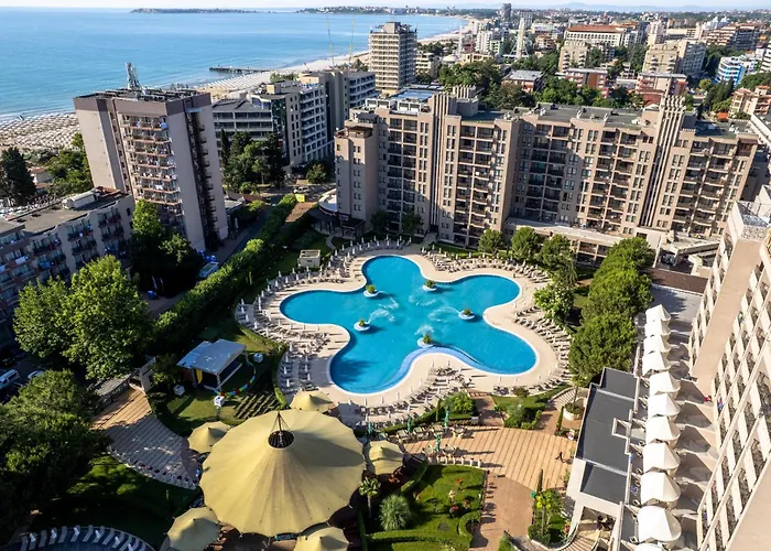 Barcelo Royal Beach
