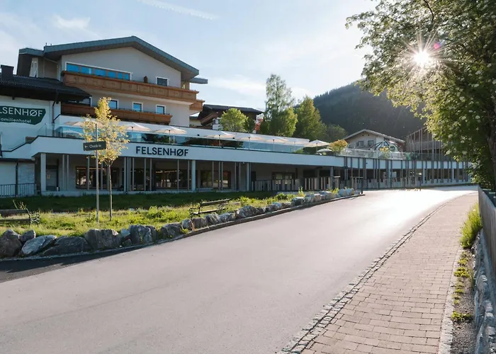Familienhotel Felsenhof Flachau