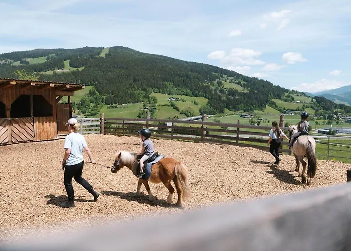 Familienhotel Felsenhof Flachau