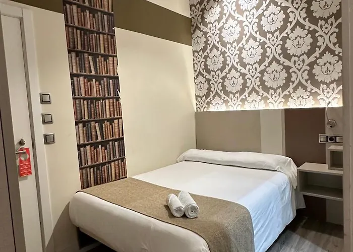 Hostal Atocha Almudena Martín Madrid