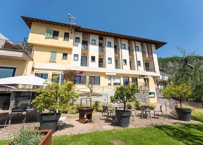Hotel a Riva di Solto