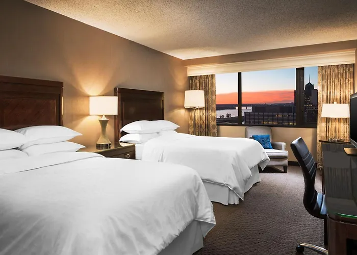 Memphis Riverline Hotel