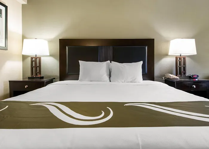 Quality Inn & Suites Charleston - Civic Center