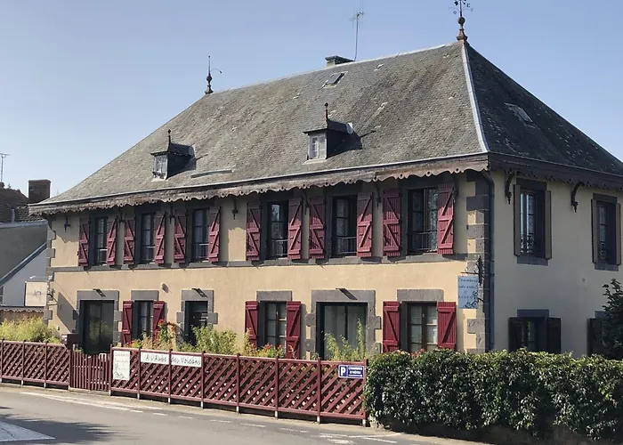 A l'Aube des Volcans Charbonnières-les-Vieilles