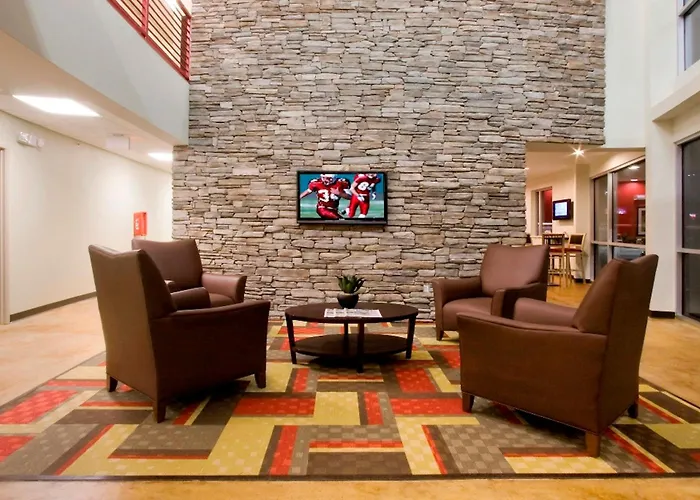 Red Roof Inn & Suites Beaumont