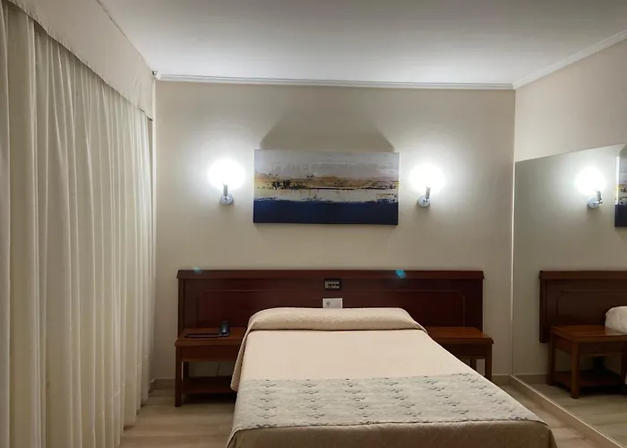 Hotel Almendra Ferrol