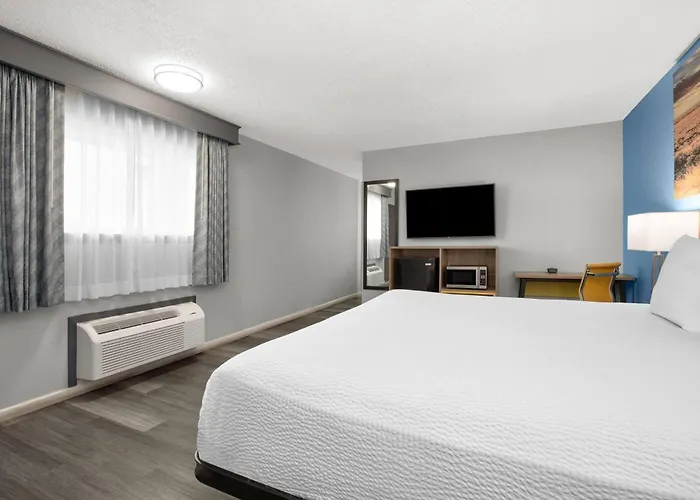 Gatesville Hotels