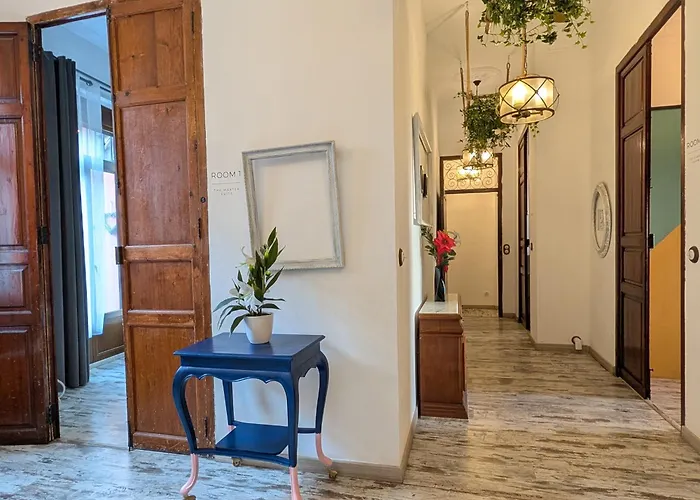 Portrait Boutique Guesthouse Valencia
