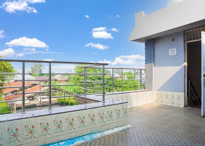 Hotel O Hanu Inn