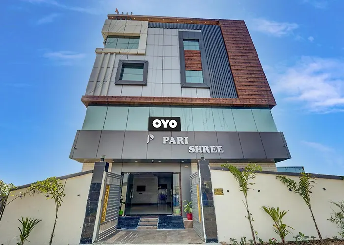 Super Hotel O Pari Shree