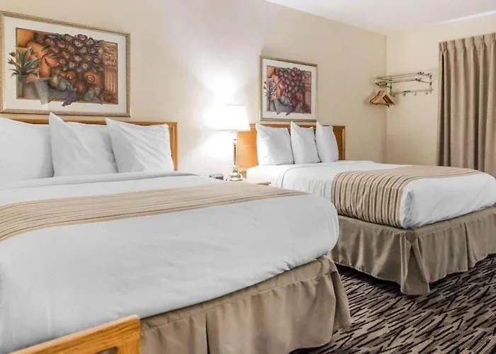 New Liskeard Hotels