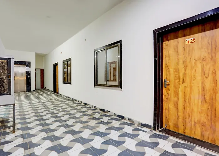 Hotel O Tulsi Palace