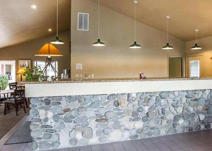 Quality Inn & Suites Minden Gardnerville