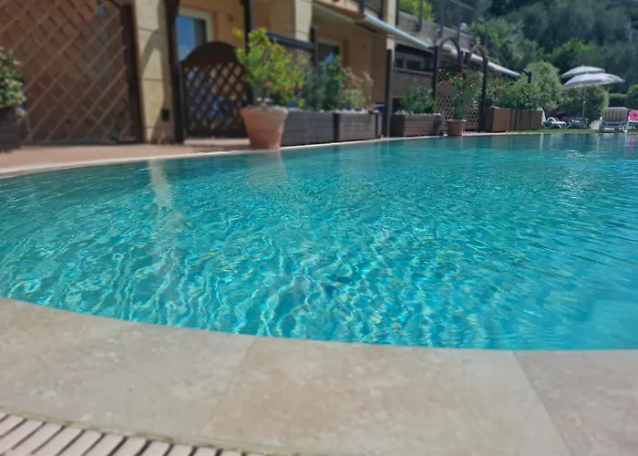 Villa Josefine Lake Front beach&Pool