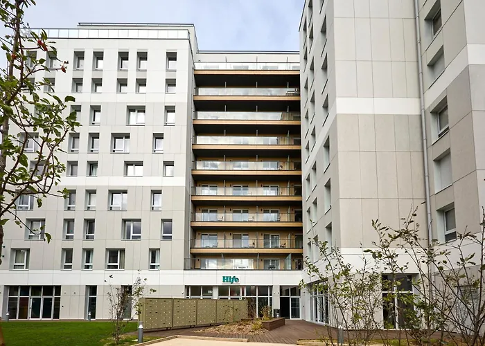 Velizy-Villacoublay Hotels