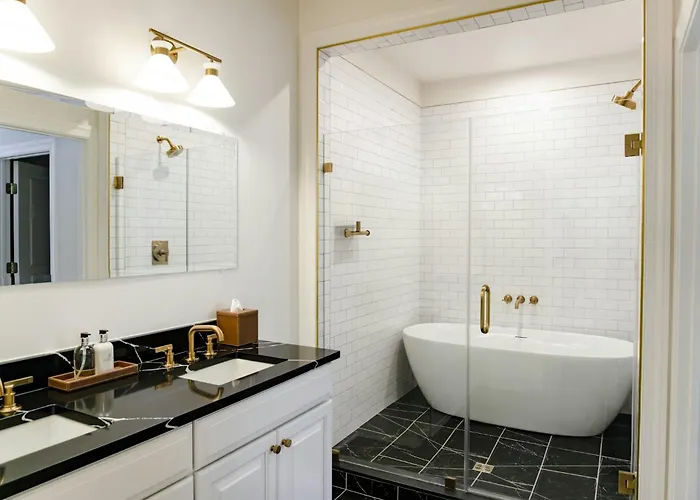 Leesburg City Center Hotels