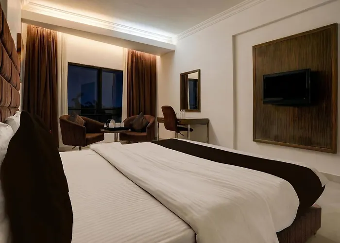 Super Townhouse Bharuch Near Railway Station Formerly Hotel Kohinoor