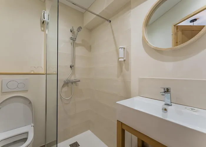 La Lechere Hotels