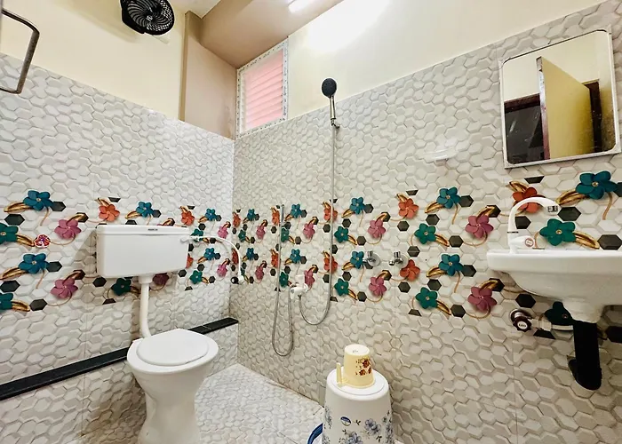 Aravind Guest House