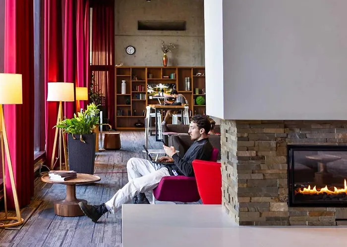 Luxury Hotels in Amherst