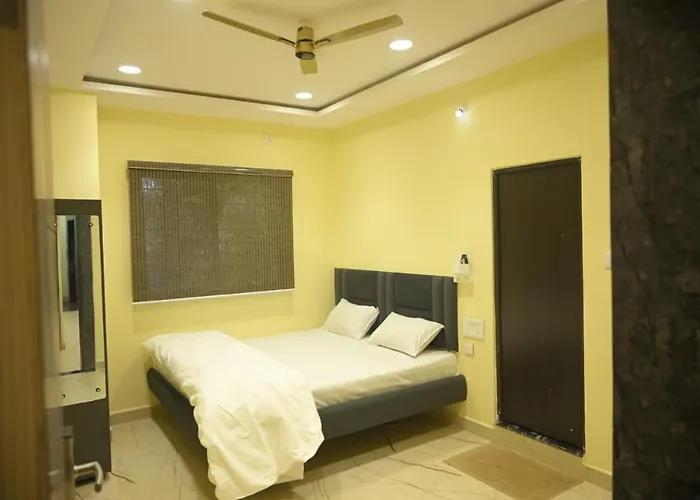 Hotel Nemiresidency