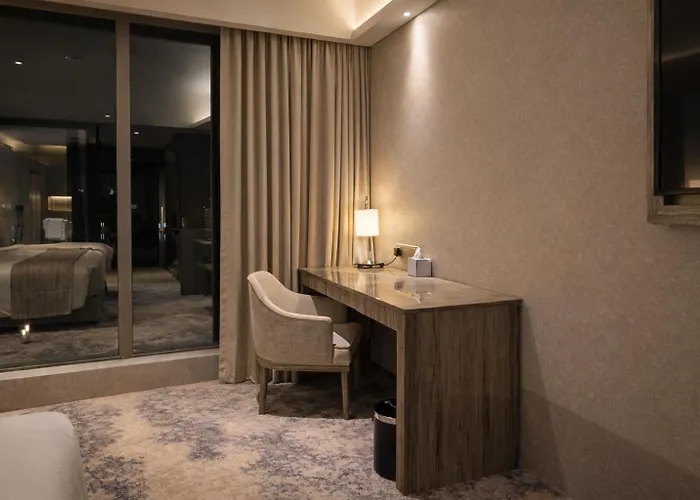 Colombo International Airport Hotel