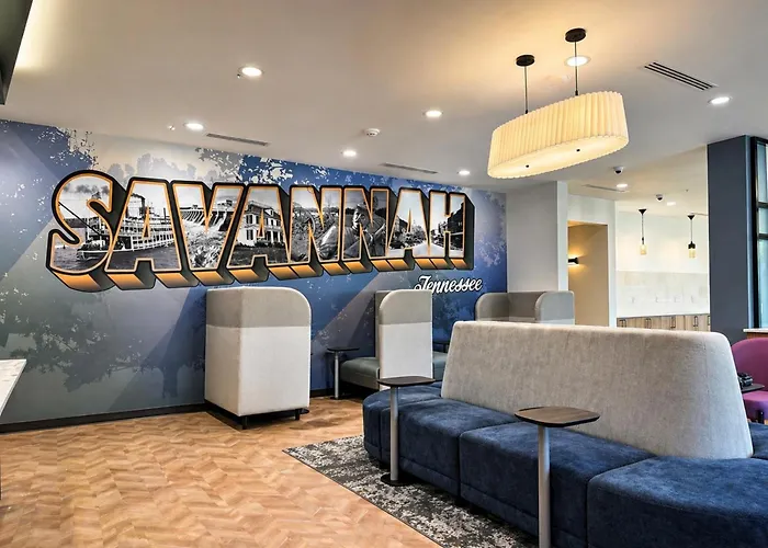 Savannah Hotels
