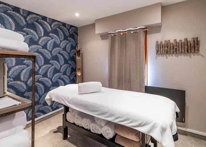 Hôtel Antares&Spa La Rivière-Saint-Sauveur