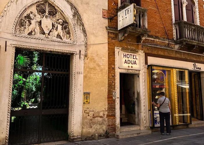 Hotel Adua