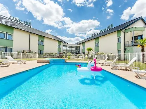 Hôtel Ibis Styles Bourges - Piscine extérieure chauffée - Restaurants à proximité
