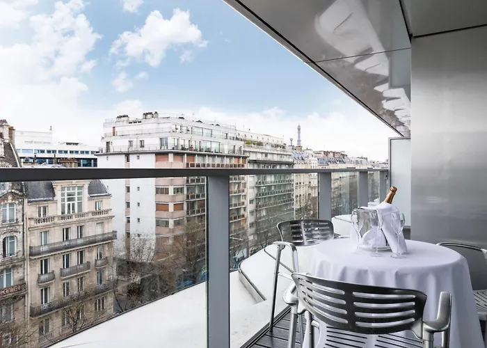 Renaissance Paris Arc De Triomphe Hotel