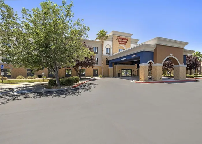 Hampton Inn & Suites Lancaster