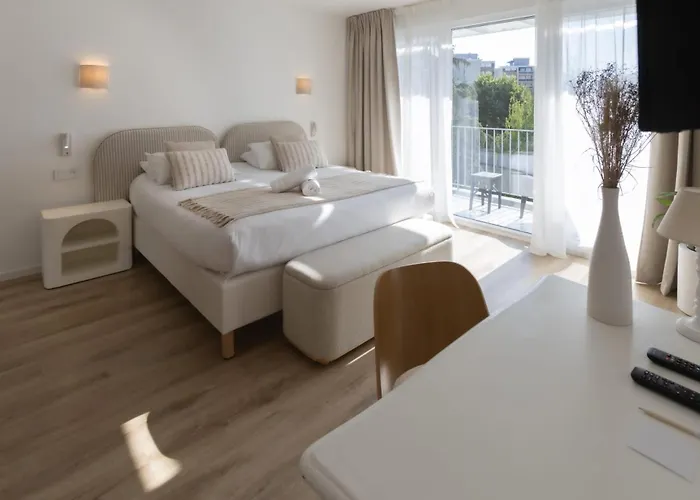 Hotel ASTORIA- Saint Etienne-Centre des Congrès-