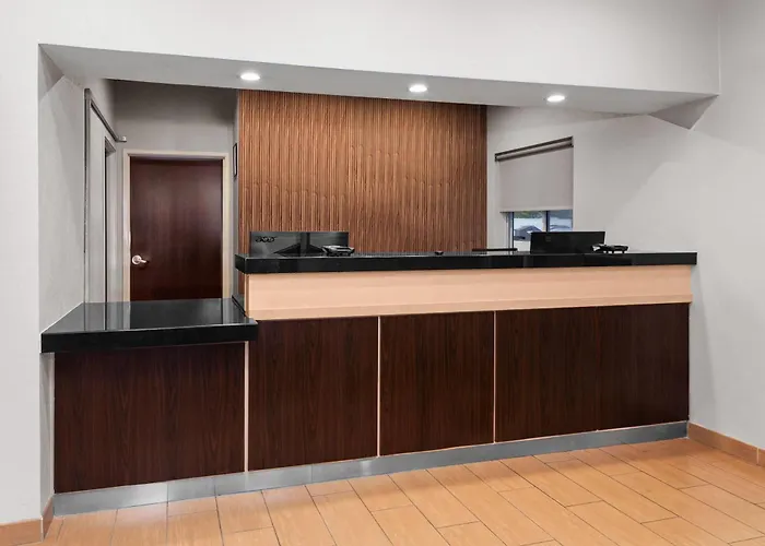 Wingate By Wyndham Oshkosh